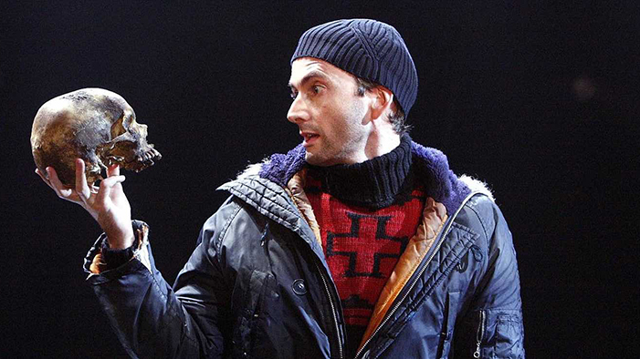 David Tennant performing Hamlet with a real skull