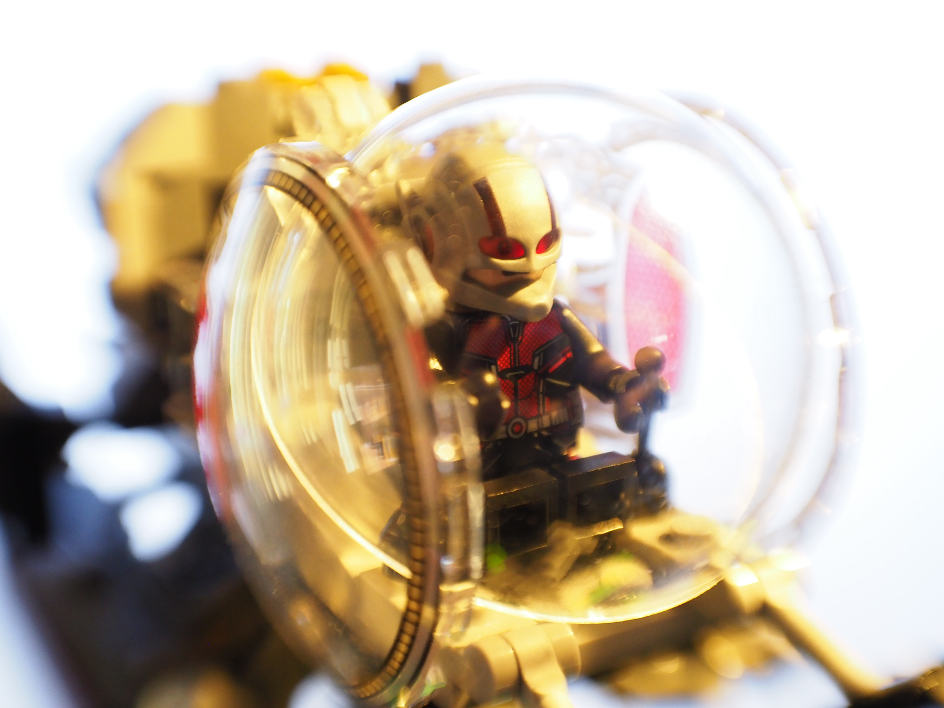 Enter the Quantum Realm of the Lensbaby Sol 22