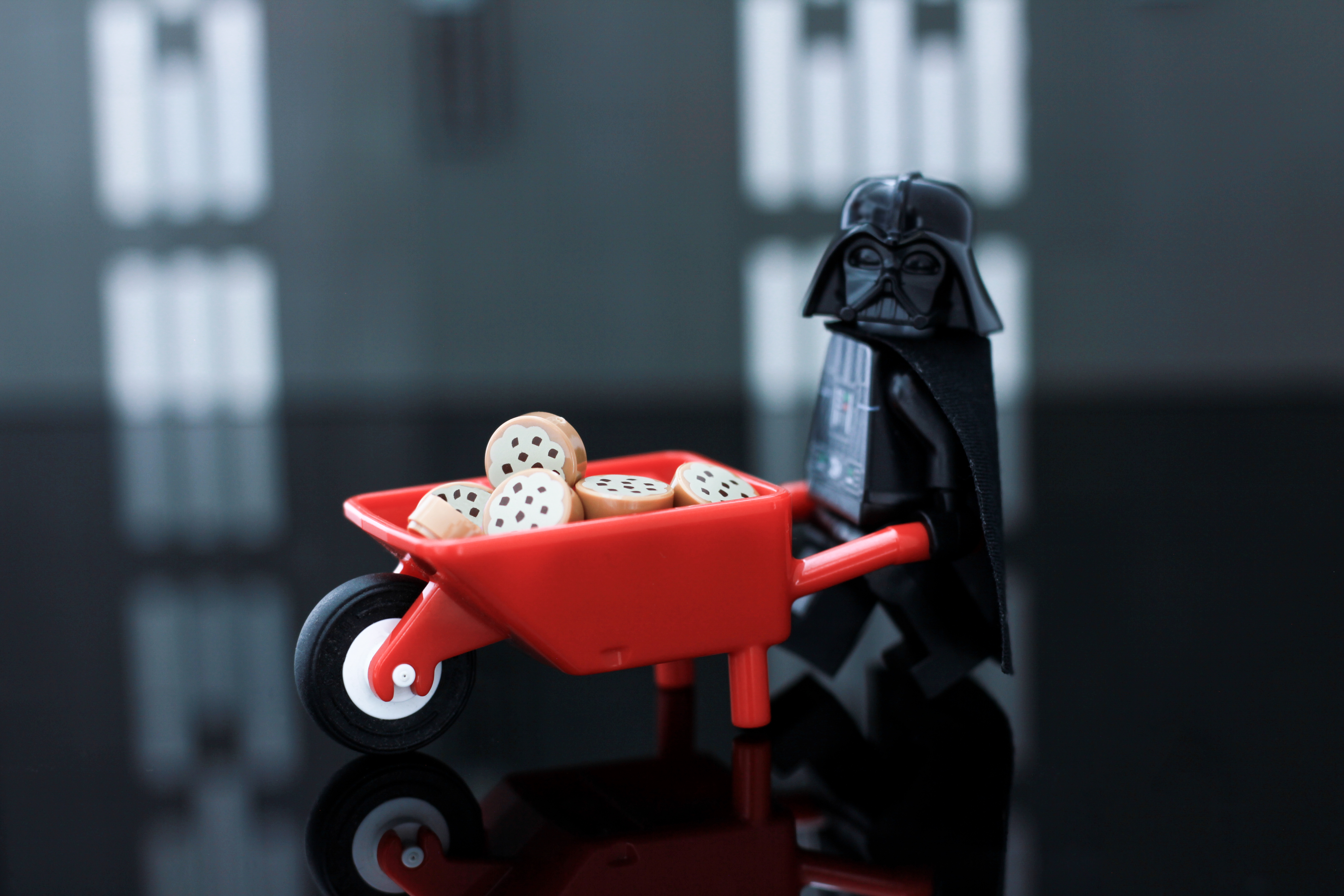 Darth Vader cookies