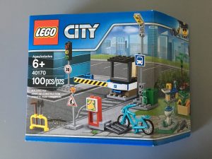 LEGO City 40170 Build My City accessory set