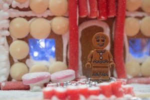 Gingerbread House with gingerbread man minifigure