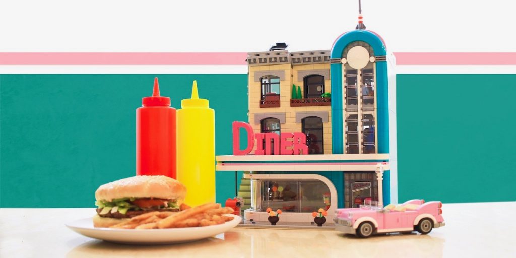 LEGO Downtown Diner modular building by James Garcia
