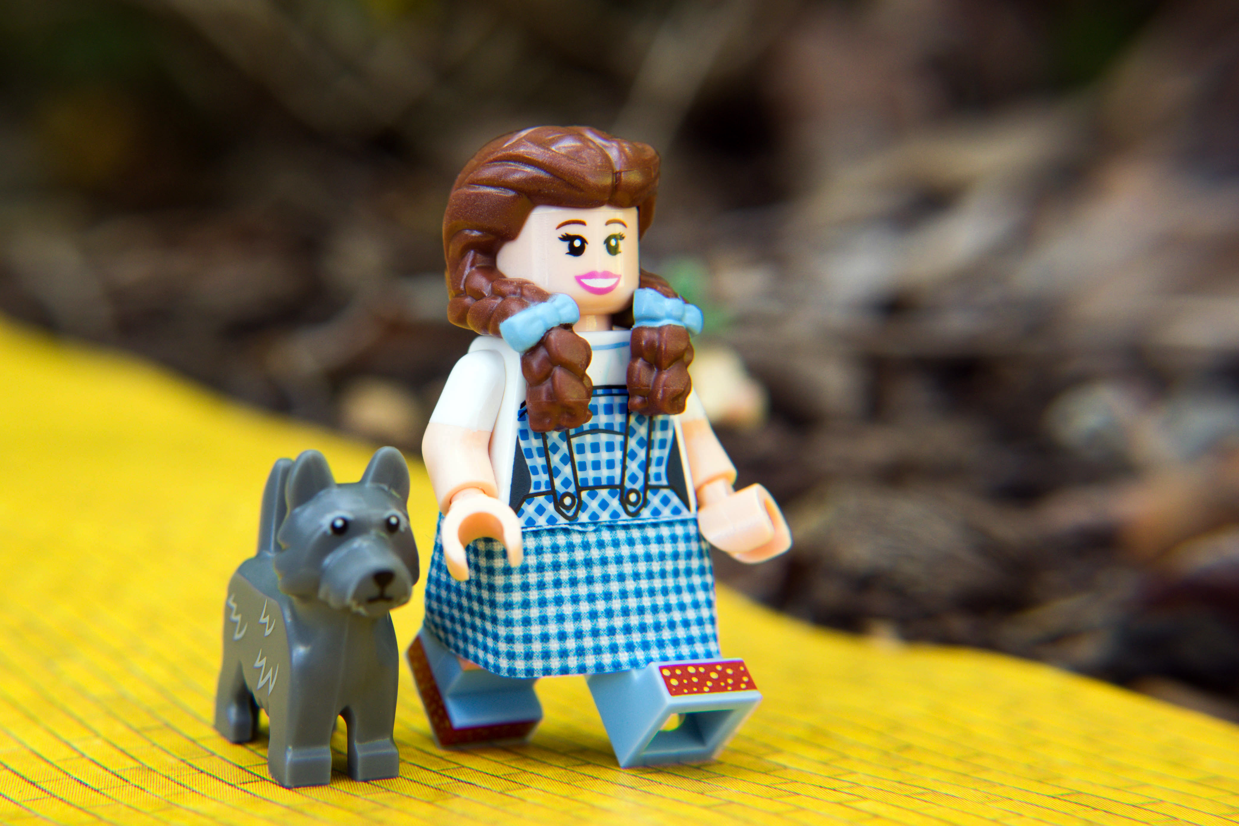 Lego Movie 2 Dorothy Gale & Toto Minifigure LEGO