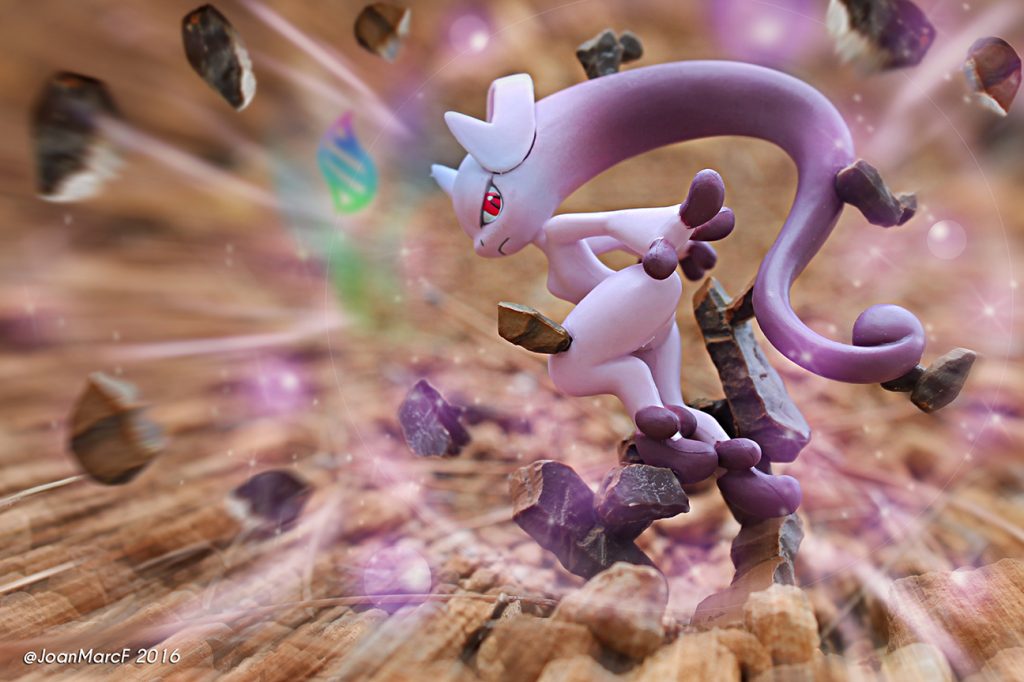 mega mewtwo y toy