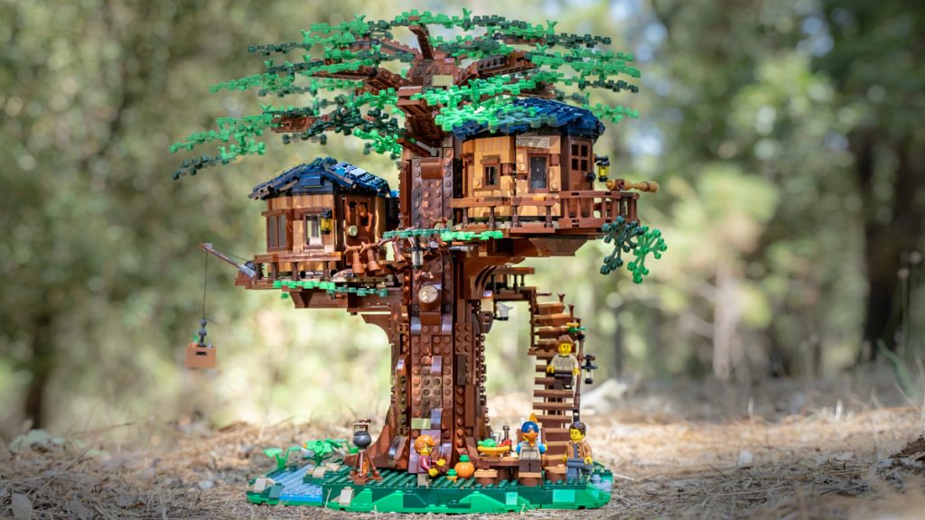 LEGO Ideas Treehouse - @mightysmallstories