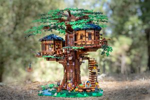 LEGO Ideas Treehouse - @mightysmallstories