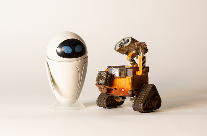 Wall-E and Eve shot with a blend of color temperatures.