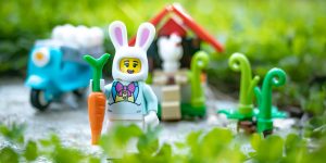 Easter Bunny house set review by Teddi Deppner
