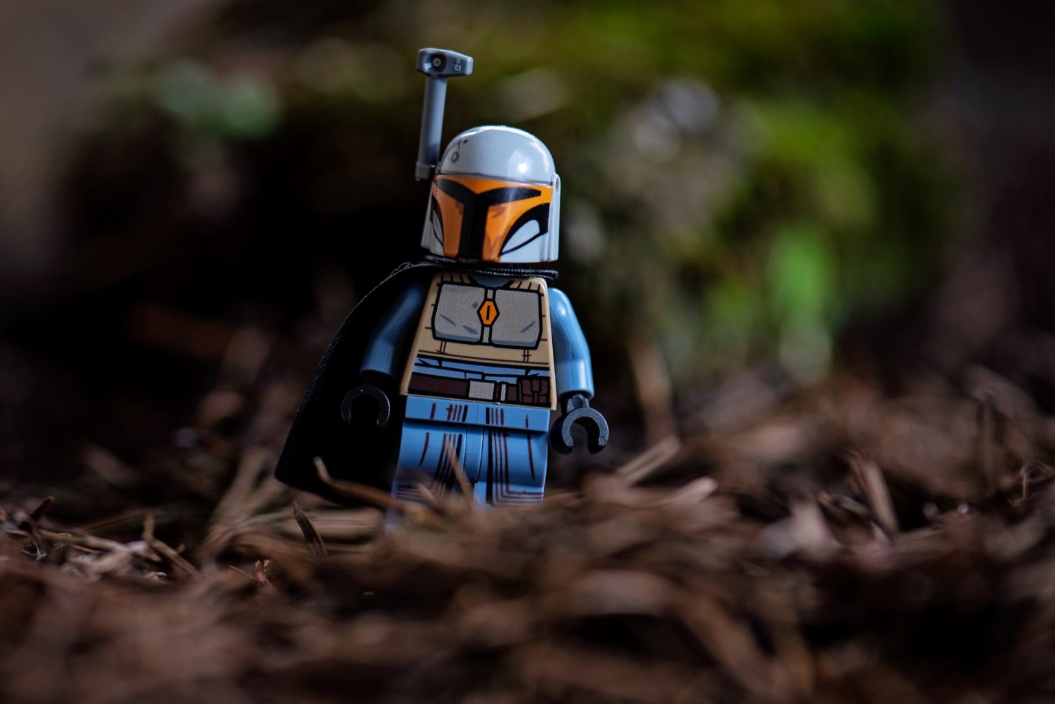 mini lego mandalorian