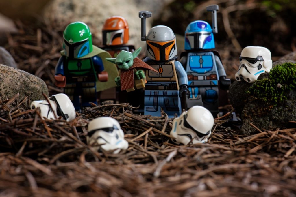 Lego mandalorian sets 2020 hot sale