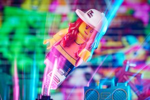 LEGO CMF SERIES 20 Hip Hop Girl minifigure busting a move