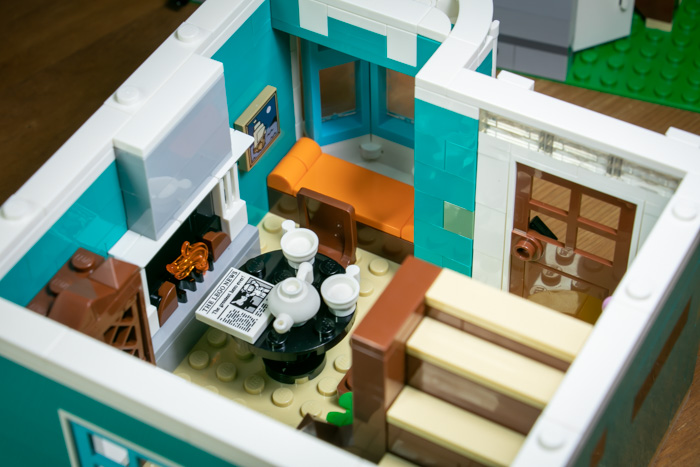 Lego cheap bookshop interior