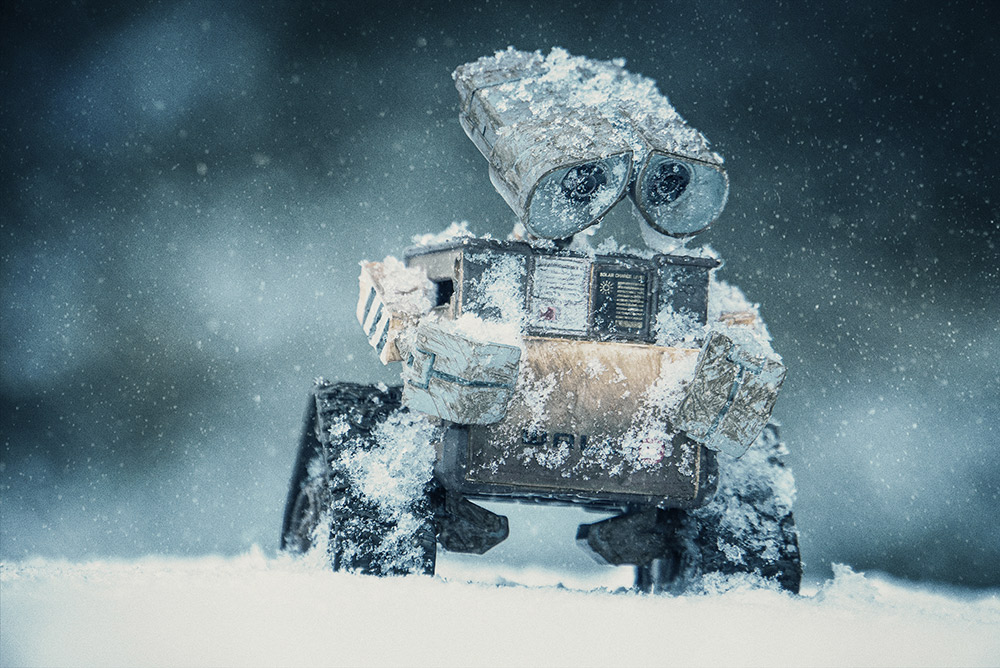 Wall-e in the snow
