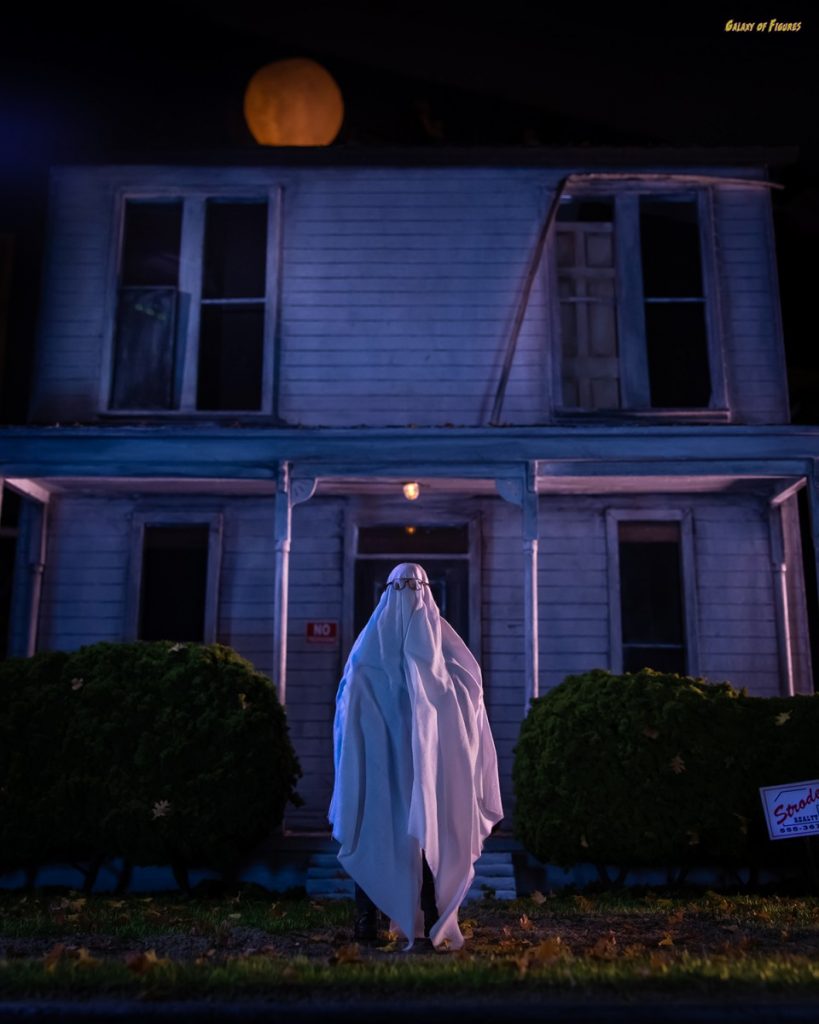 Toy Photographers Bring Michael Myers Halloween Film Series to Life