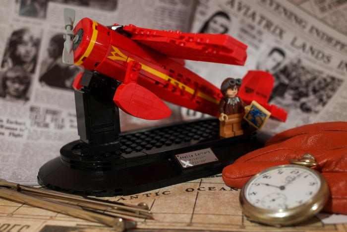 LEGO Lockheed Vega 5B model and the minifigure of Amelia Earhart