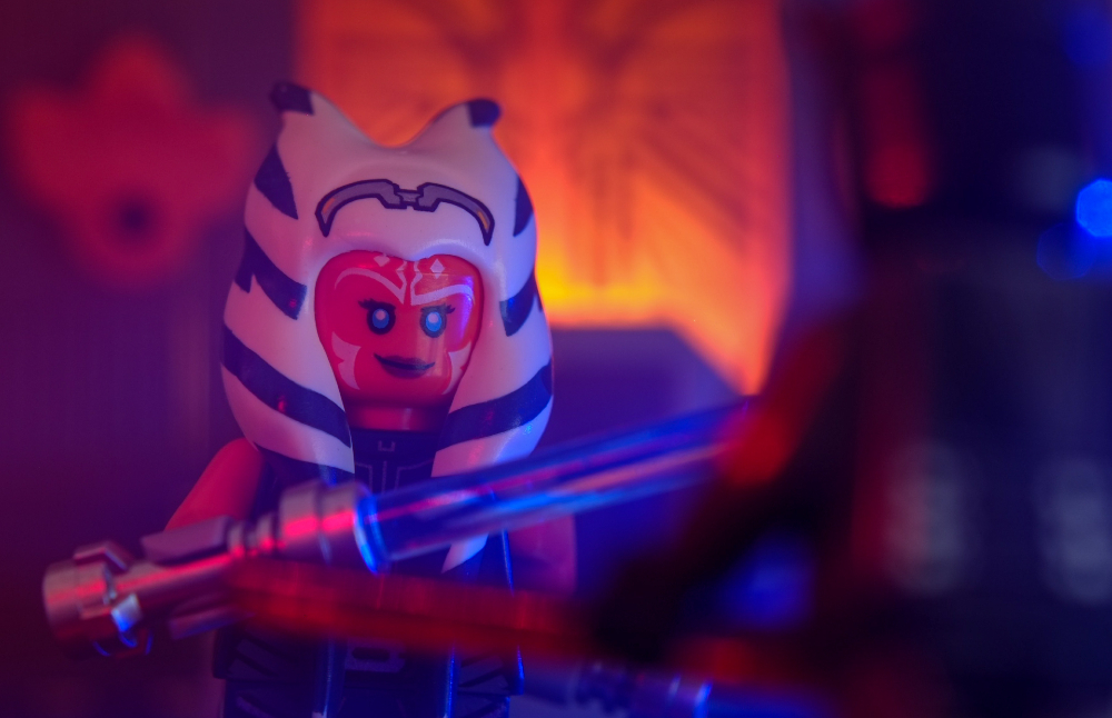 LEGO Ahsoka Tano minifigure looking at Darth Maul