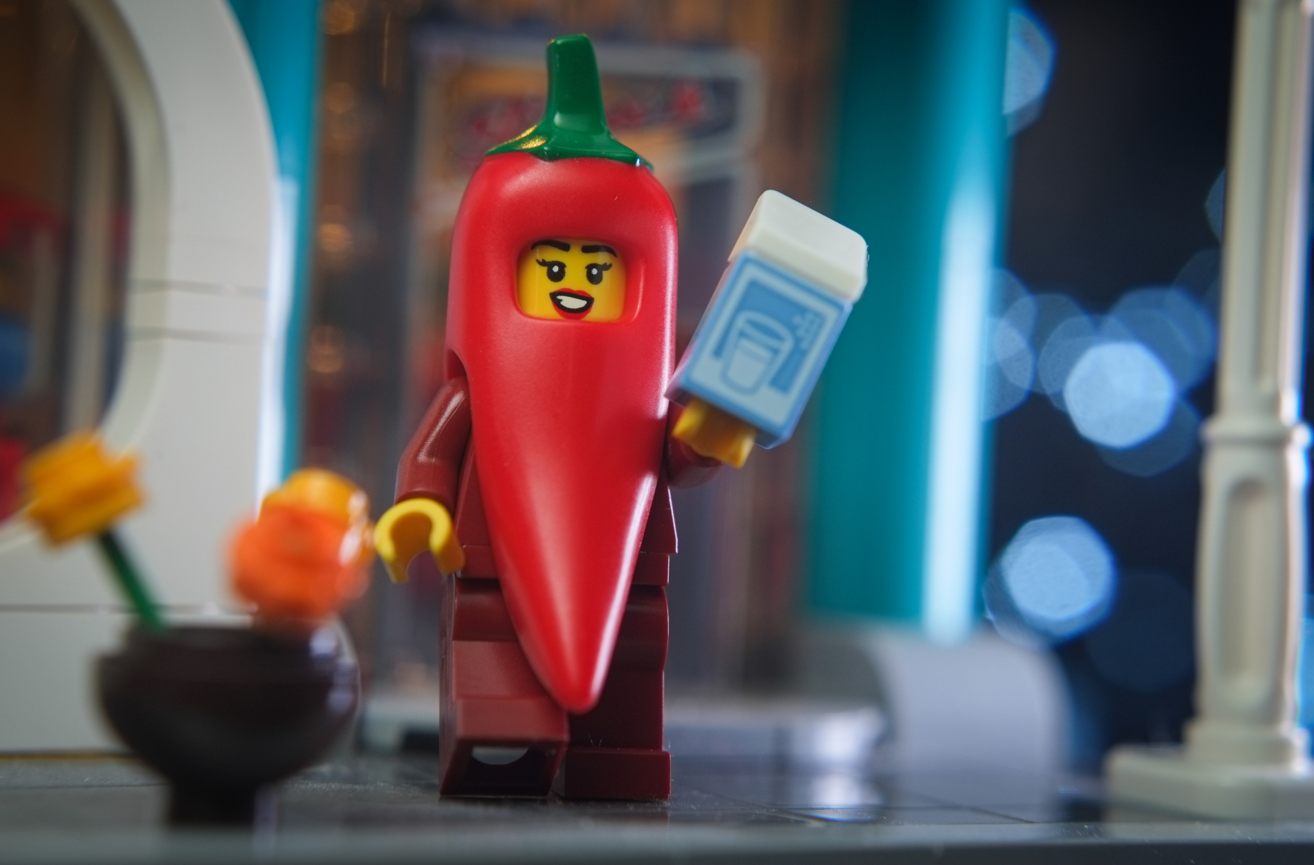 LEGO Collectible Minifigures Series 22 (71032) – The Indoor Adventures