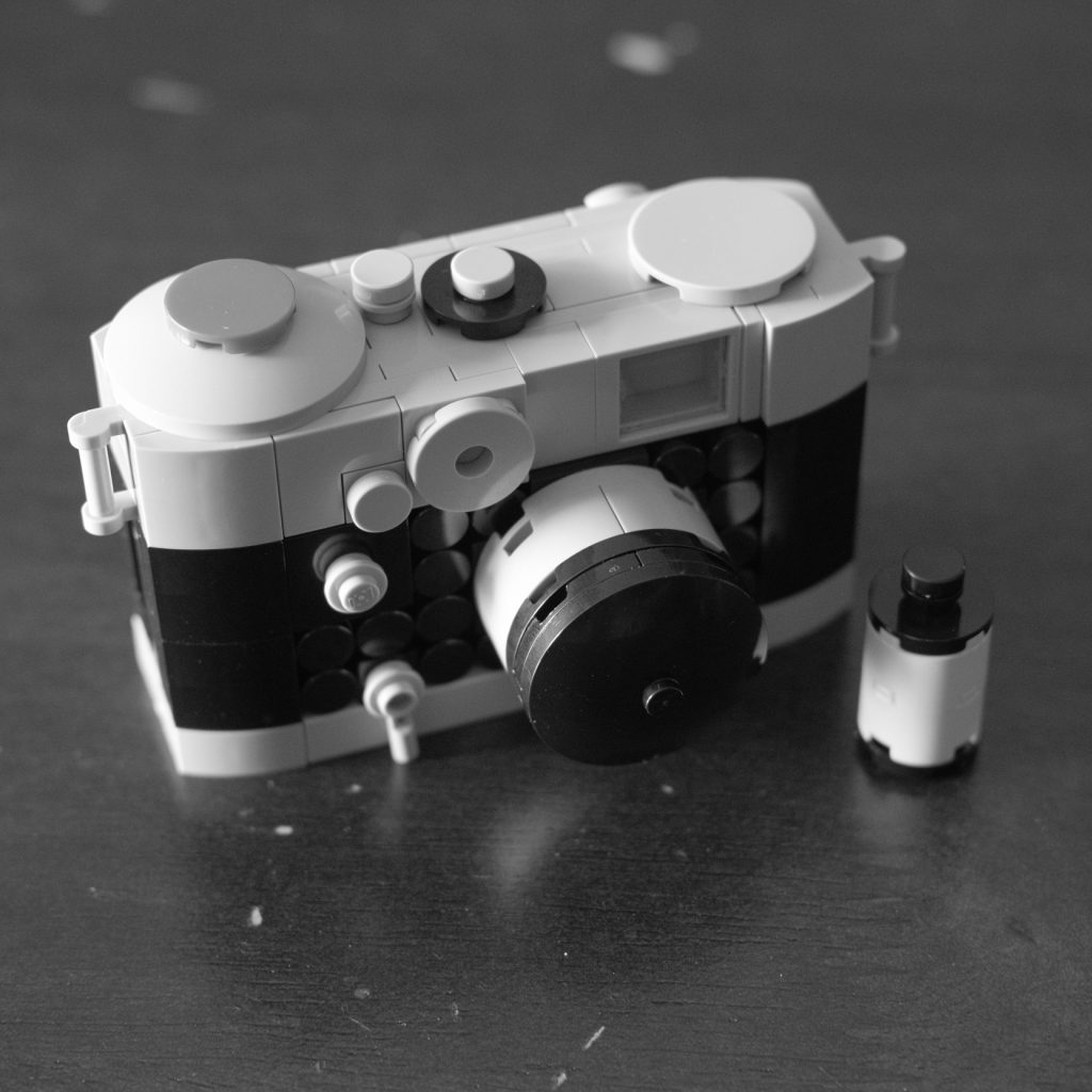 LEGO VIP Rewards Vintage Camera 6392343 - Toy Photographers Review