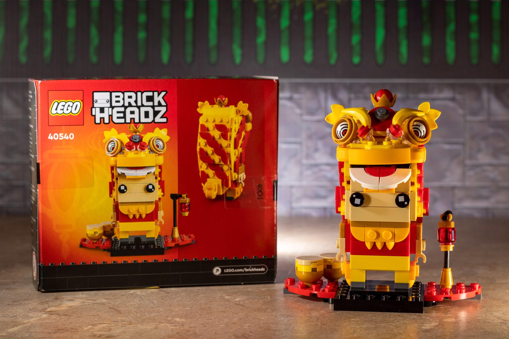 LEGO Brickheadz Lion Dance Guy with box