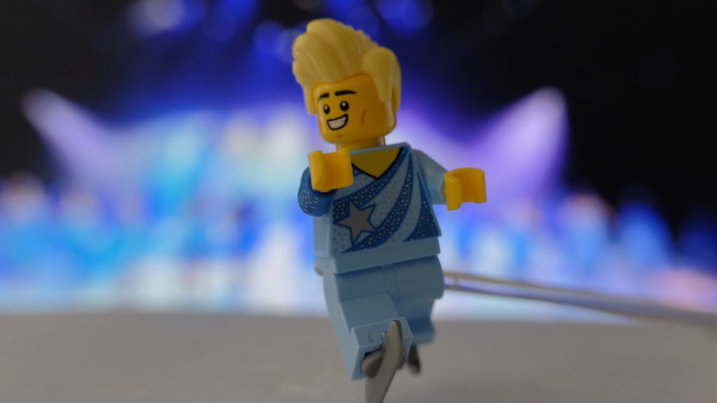 Lego Figure Skater Without blur - The Perry Lego Adventures