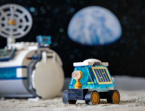 A Look at the LEGO Lunar Research Base (60350)