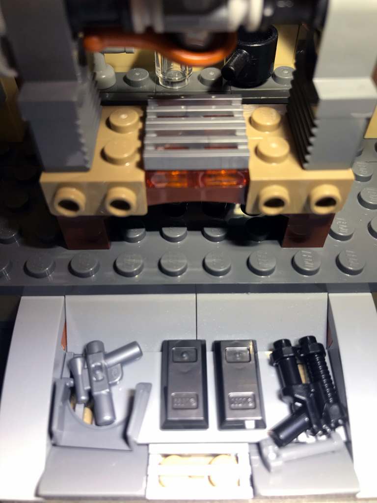 Secret beskar stash from LEGO Star Wars Boba Fett's Throne Room 75326