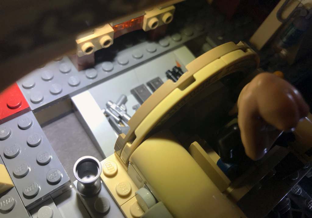 Throne shifts to reveal a secret beskar stash in LEGO Star Wars Boba Fett's Throne Room 75326