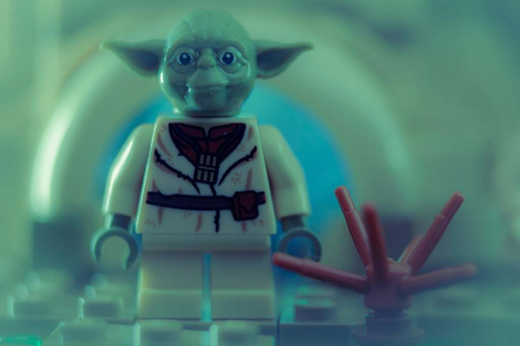 LEGO Yoda minifigure