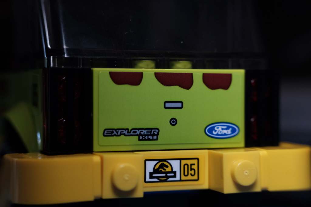 LEGO Ford Explorer XLT - theperryadventures