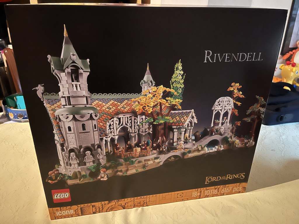 Lego Rivendell, in it's big box