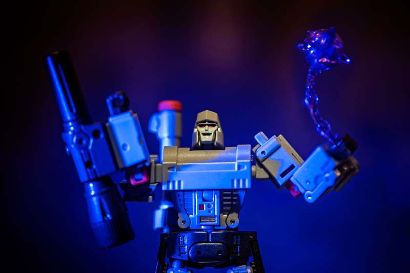 Toy Photography with Newage Transformers Toy Photographers