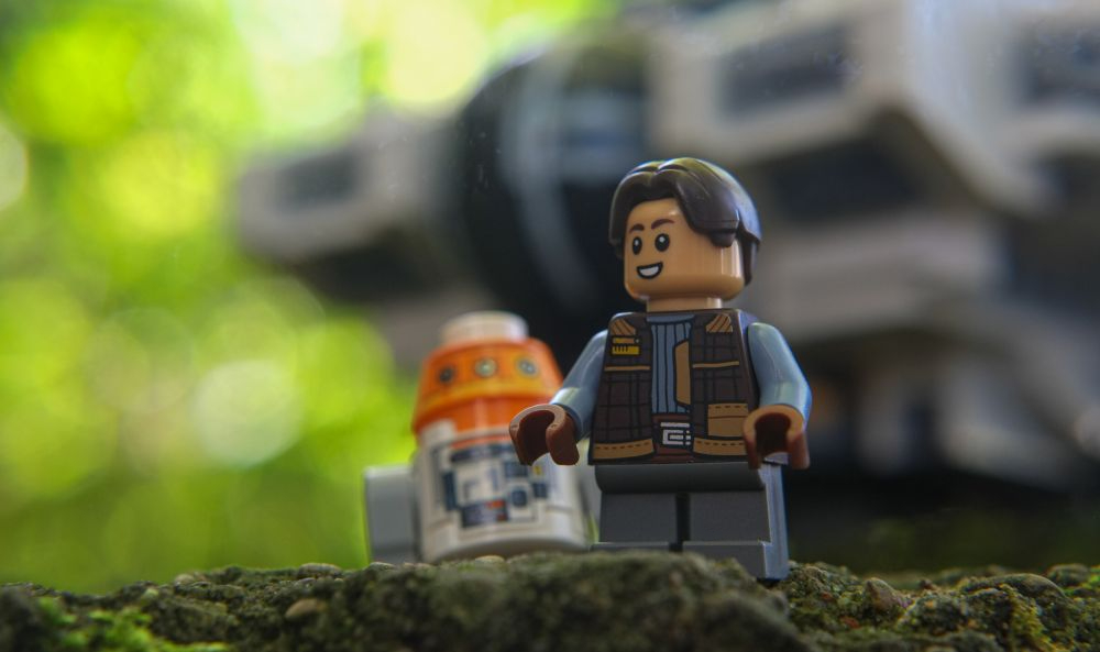 Jacen Syndulla minifigure and LEGO Chopper droid