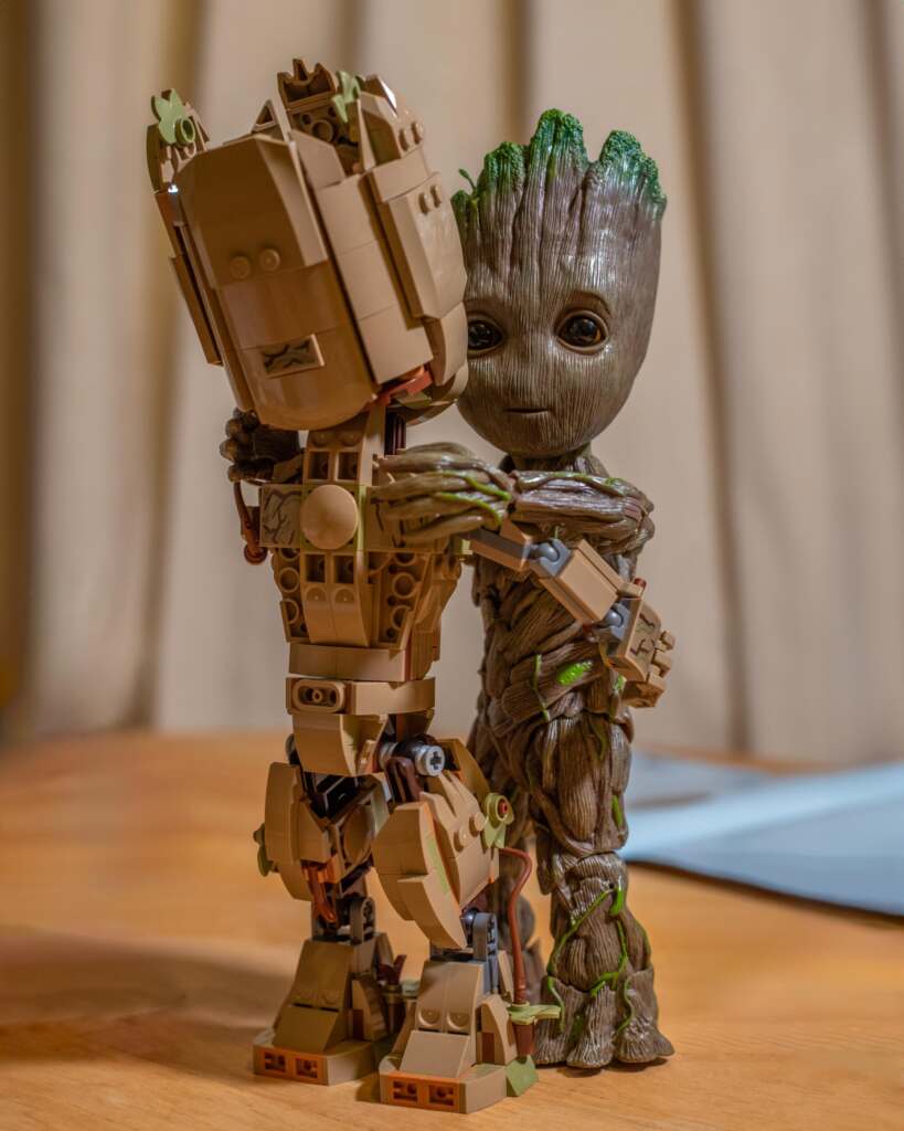 Groot vs Groot - Toy Photographers