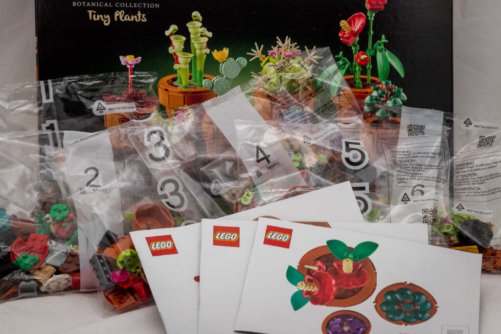 An overview of LEGO 10329 set Tiny Plants