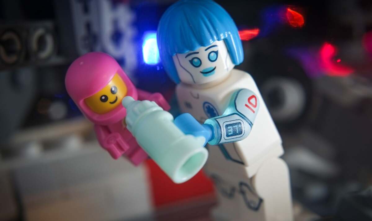 LEGO CMF 26 series nurse android minifigure 