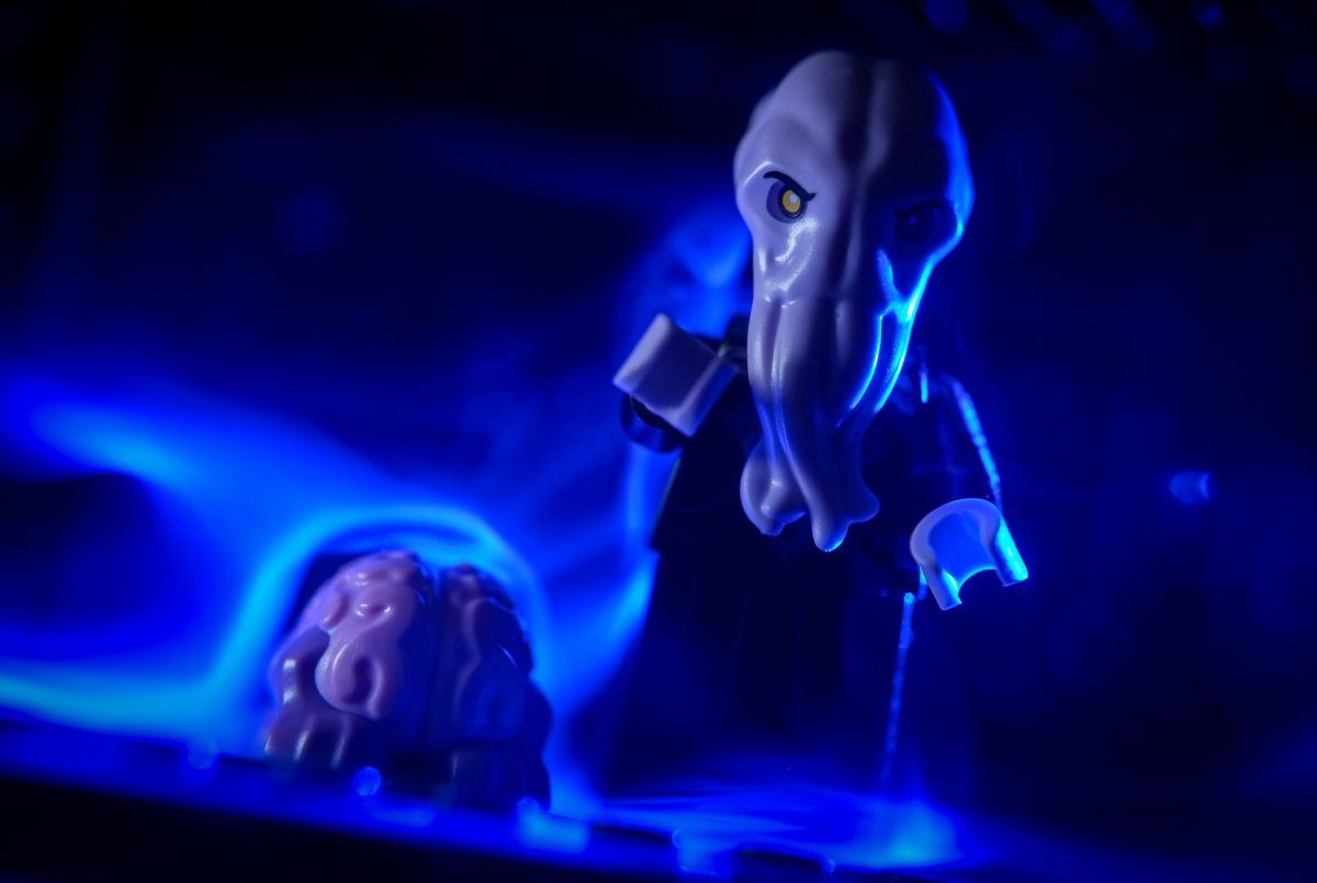 LEGO Mind Flayer and intellect devourer in the mist