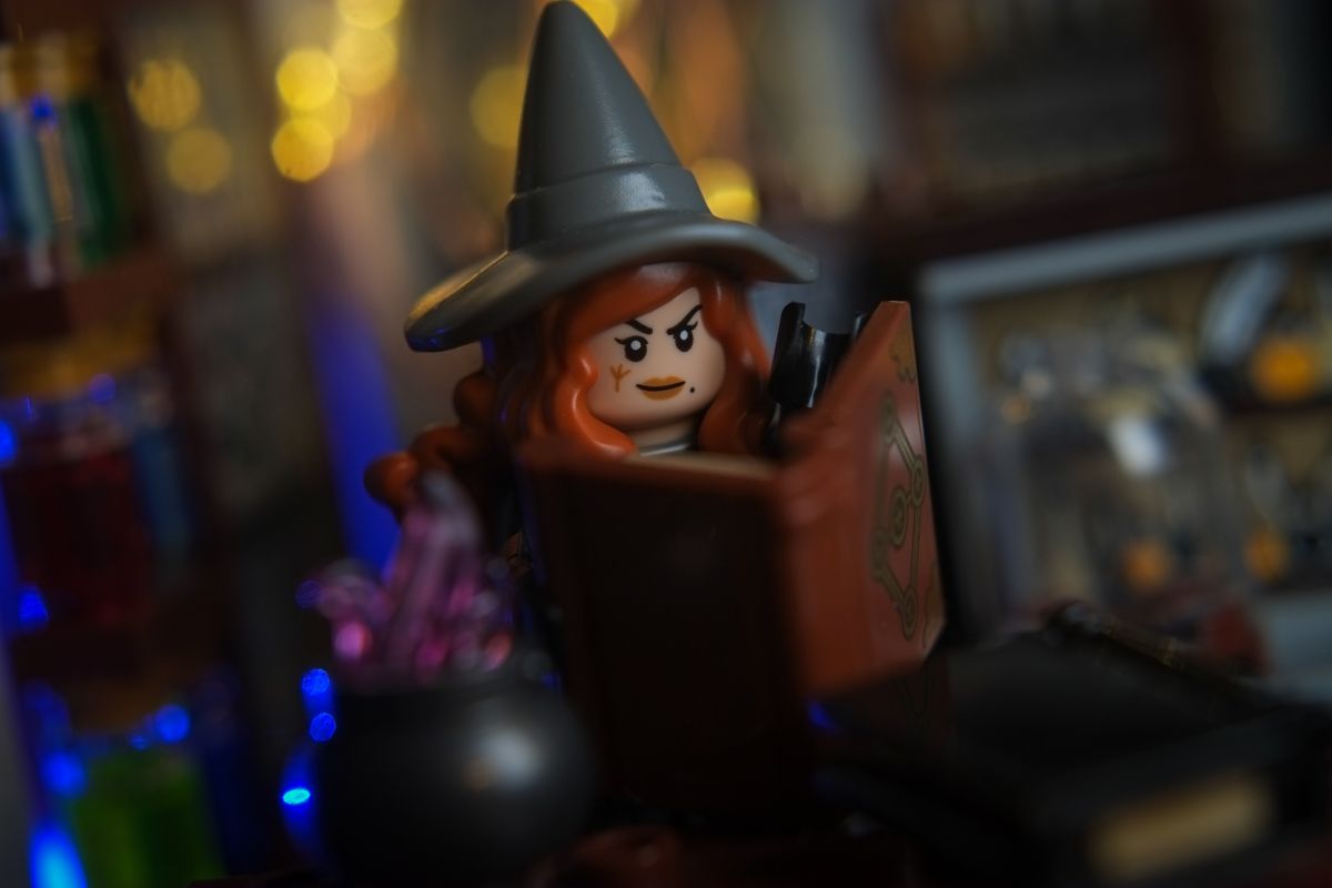 LEGO Tasha the Witch Queen reading a magic book