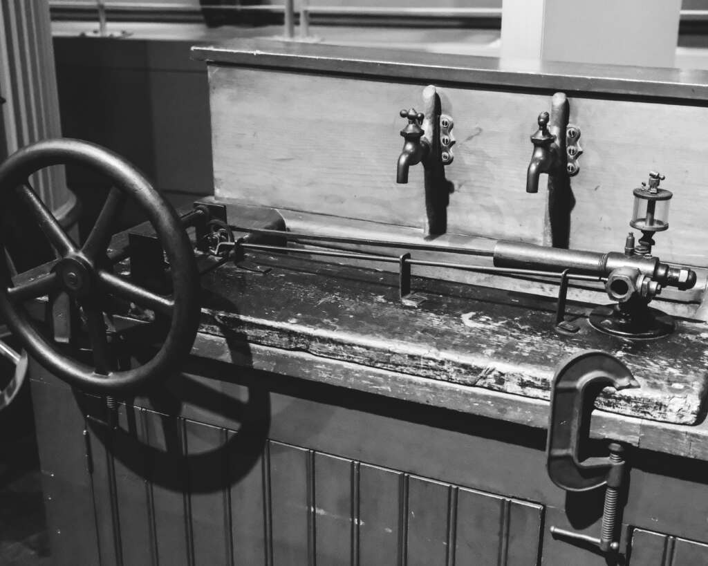 Henry Ford's Kitchen Sink Engine the perry adventures